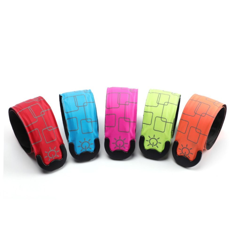 バッテリースタイル ナイトランニングアームバンド USB充電 - Running Gear Lights のレビューと価格