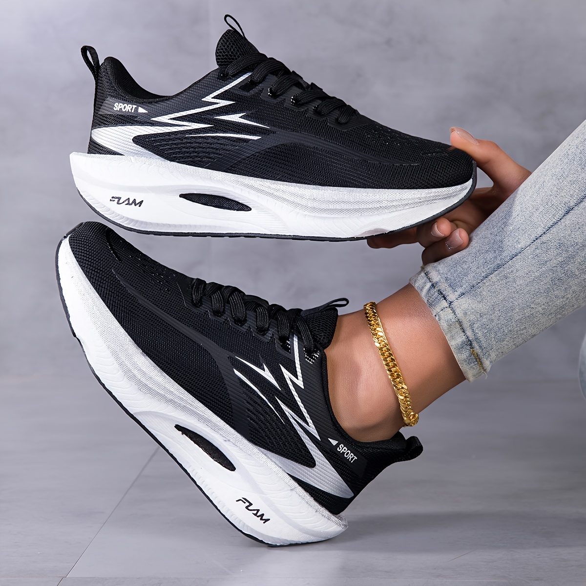 レディーススニーカーシューズ 通気性 軽量 ランニングシュー - Running Gear Ladies のレビューと価格