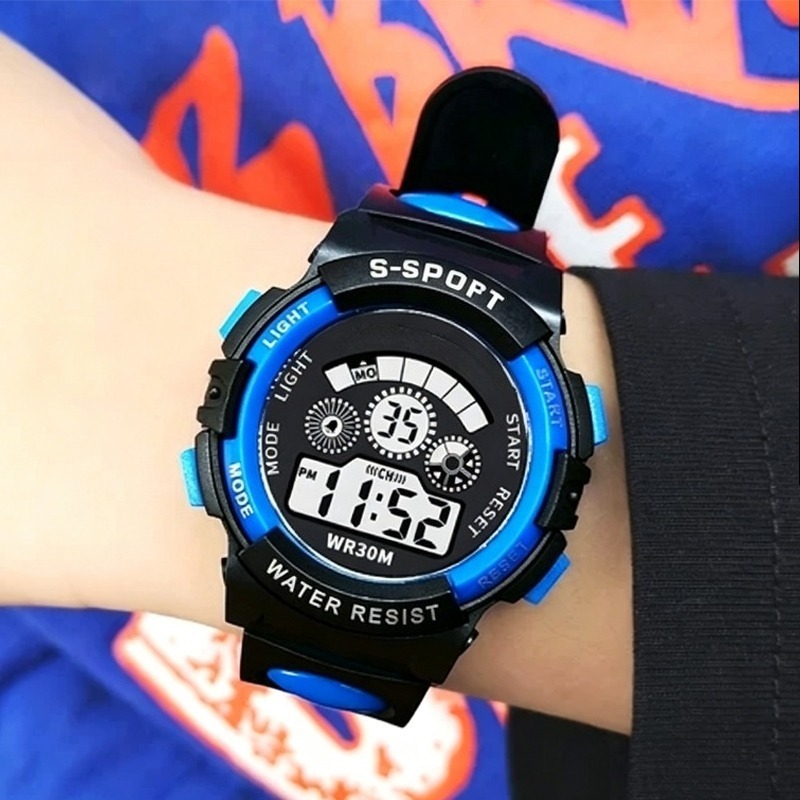 子供用電子時計 男の子用 防水 多機能 ナイトライト ランニ - Running Gear Water のレビューと価格
